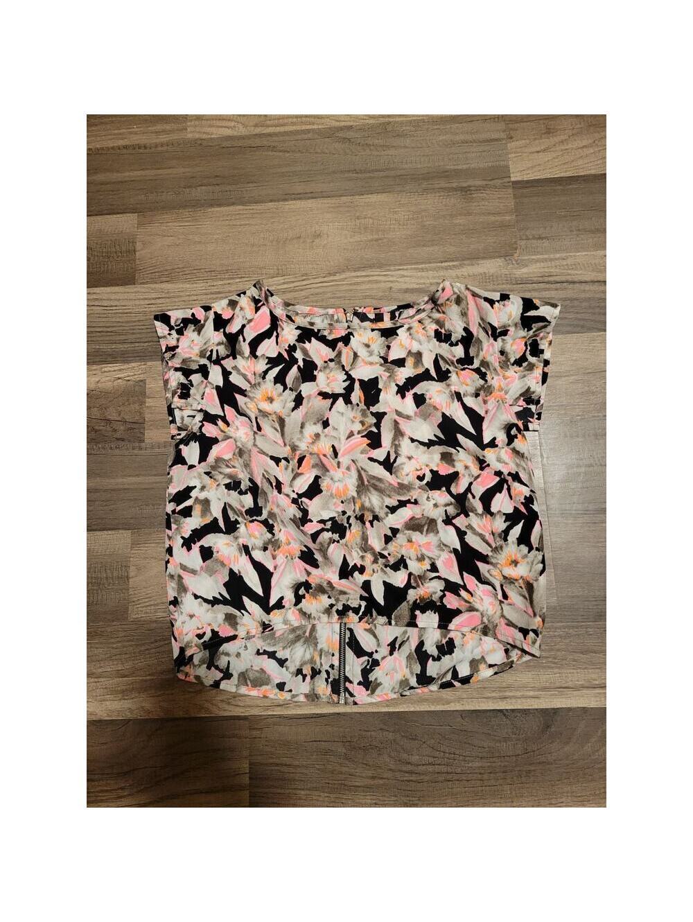 B Jewel floral short sleeve zipper back crop top Size M